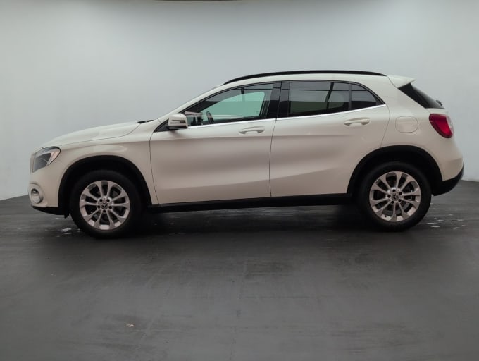 2017 Mercedes Gla-class