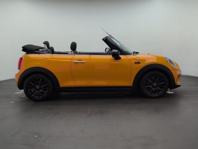 2025 Mini Convertible