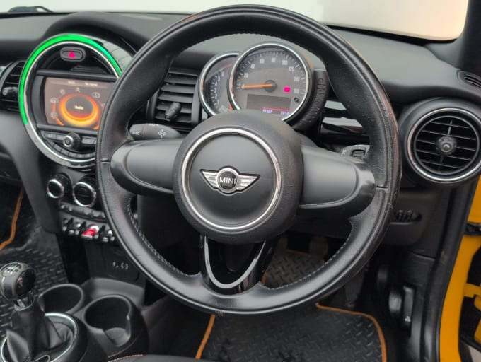 2025 Mini Convertible