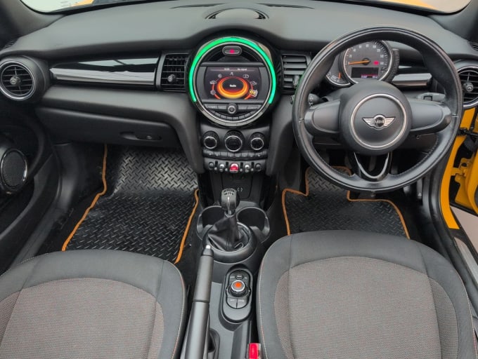 2025 Mini Convertible