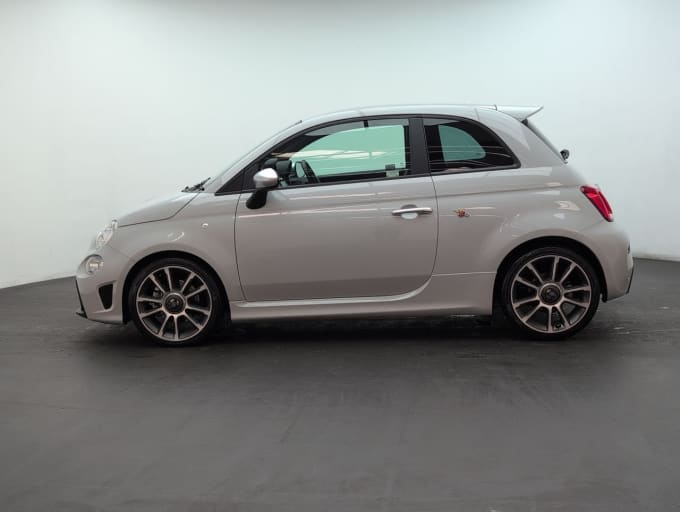 2025 Abarth 595