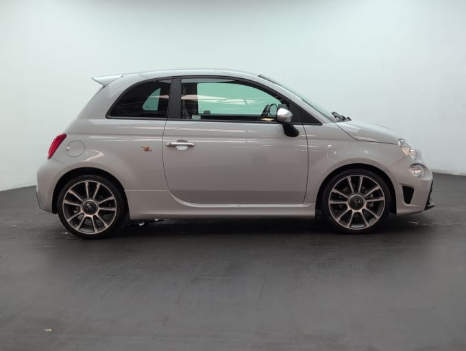 2025 Abarth 595