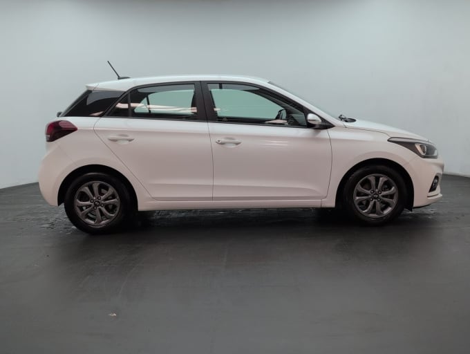 2025 Hyundai I20