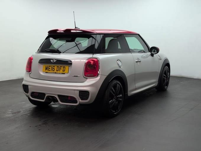 2025 Mini Hatch