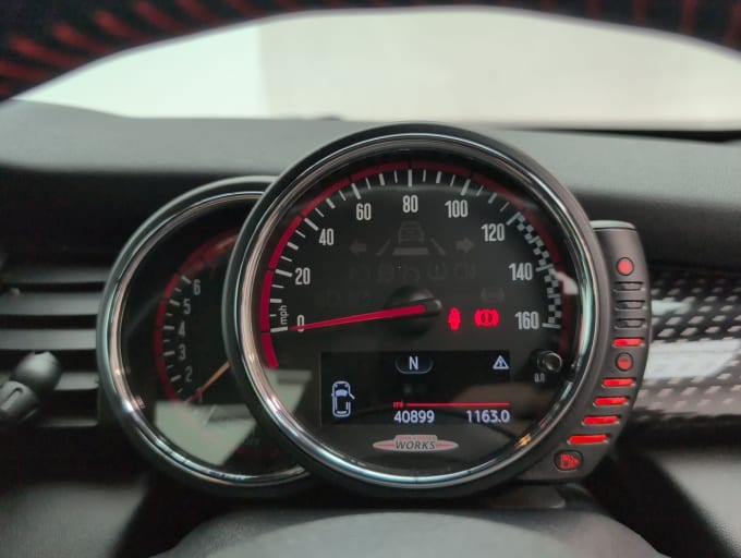 2025 Mini Hatch