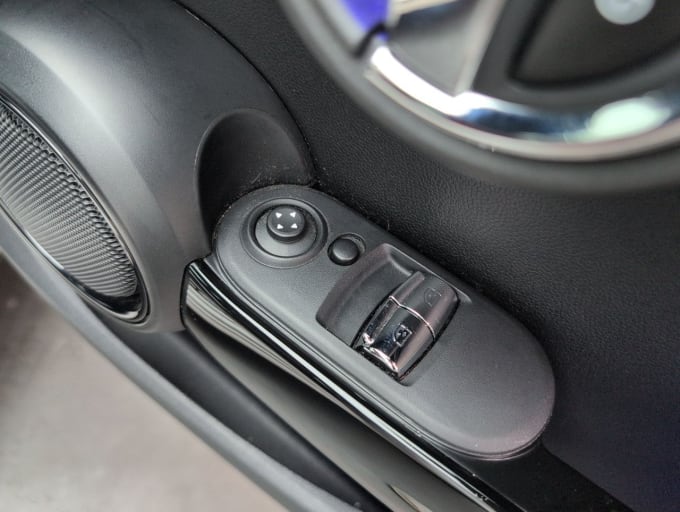 2025 Mini Hatch
