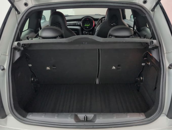 2025 Mini Hatch