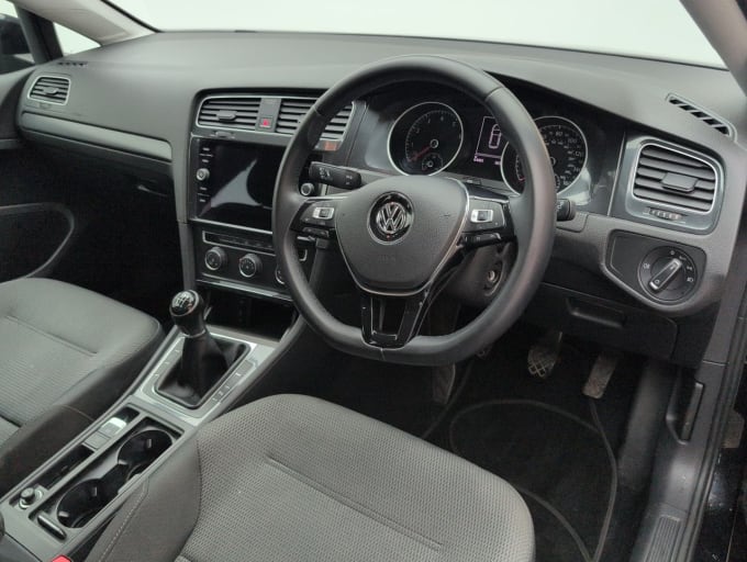 2025 Volkswagen Golf