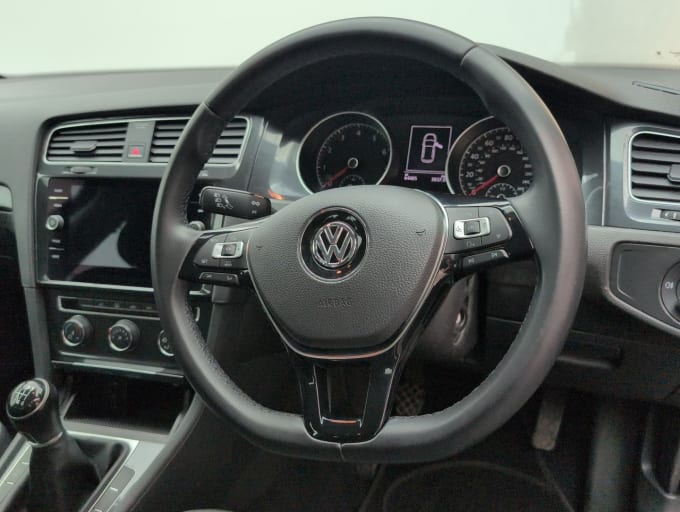 2025 Volkswagen Golf