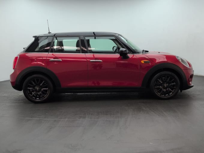 2025 Mini Hatch