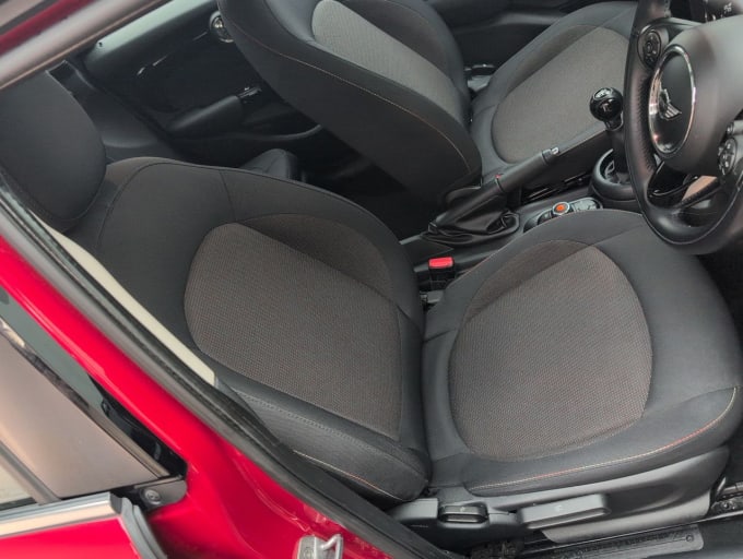 2025 Mini Hatch