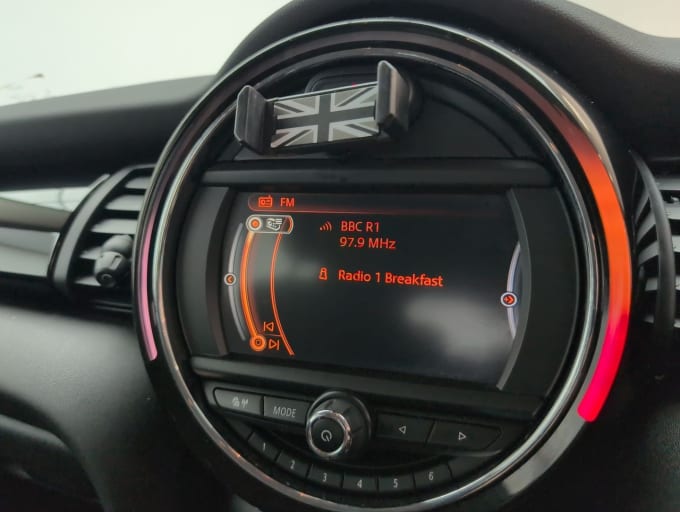 2025 Mini Hatch