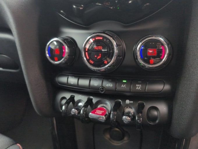 2025 Mini Hatch