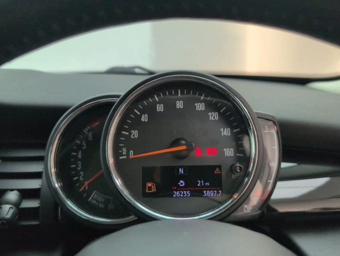 2025 Mini Hatch