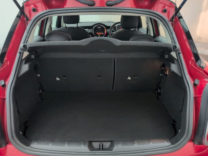2025 Mini Hatch