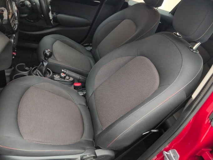 2025 Mini Hatch