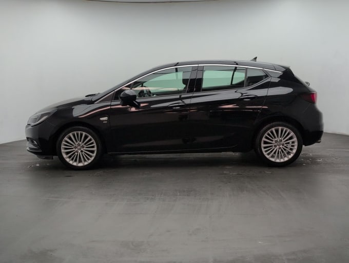 2025 Vauxhall Astra