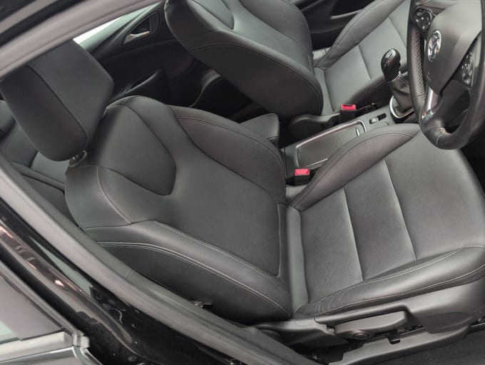 2025 Vauxhall Astra