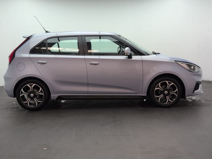 2025 Mg Mg3