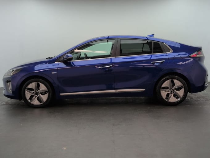 2025 Hyundai Ioniq