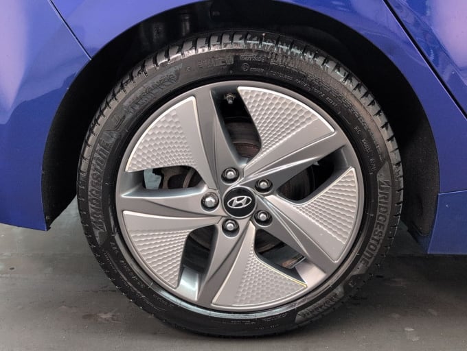 2025 Hyundai Ioniq