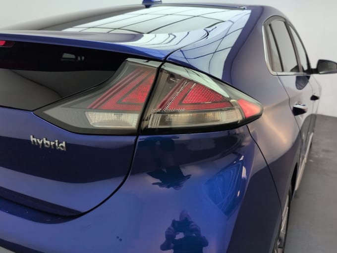 2025 Hyundai Ioniq