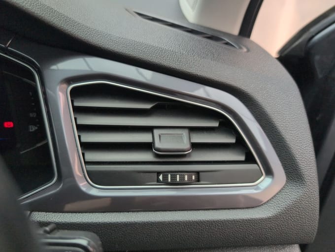 2025 Volkswagen T-roc
