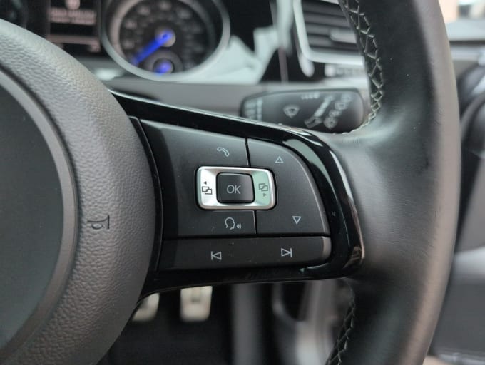 2025 Volkswagen Golf