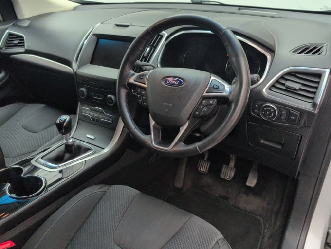 2025 Ford Edge