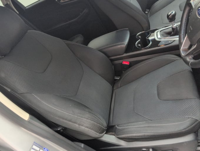2025 Ford Edge