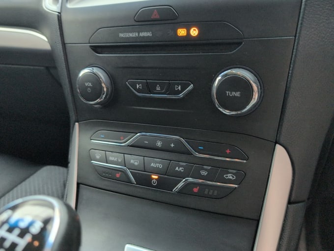 2025 Ford Edge