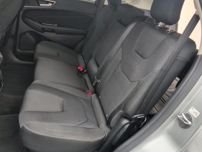 2025 Ford Edge