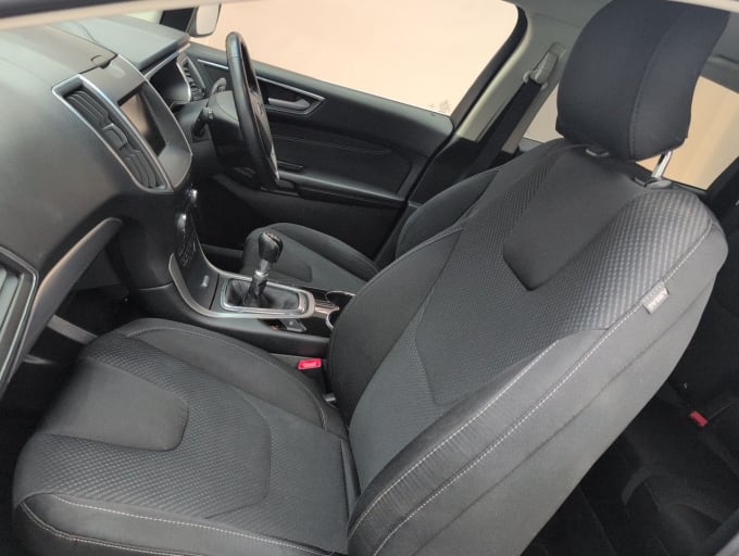 2025 Ford Edge