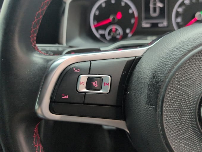 2018 Volkswagen Polo