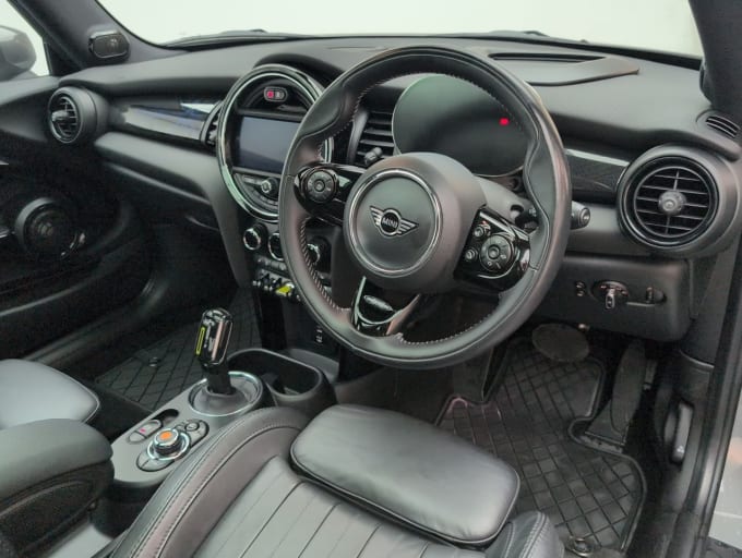 2025 Mini Electric Hatch