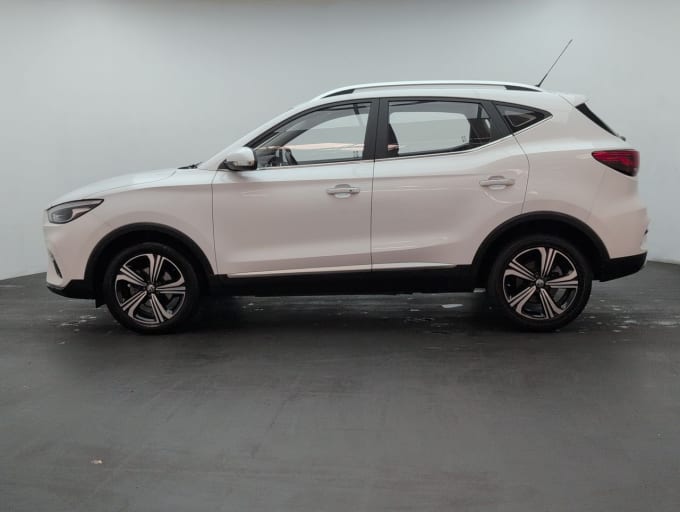 2025 Mg Mg Zs