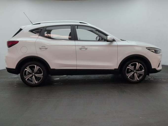 2025 Mg Mg Zs