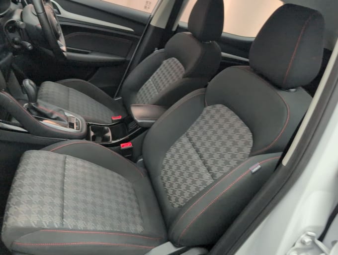 2025 Mg Mg Zs