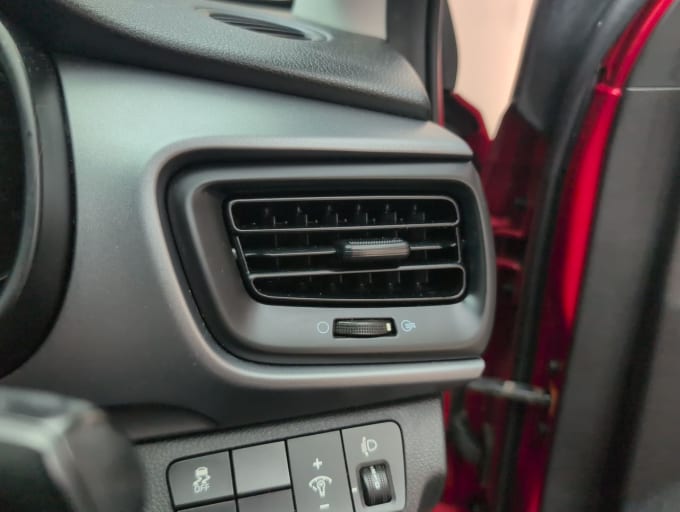 2025 Kia Stonic