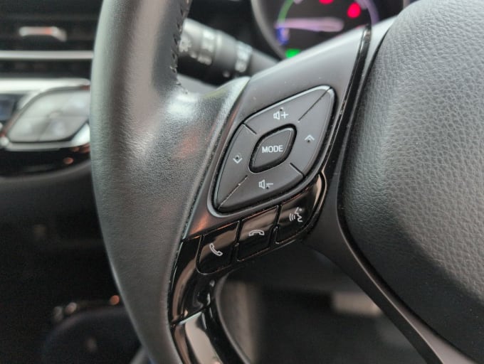 2025 Toyota C-hr