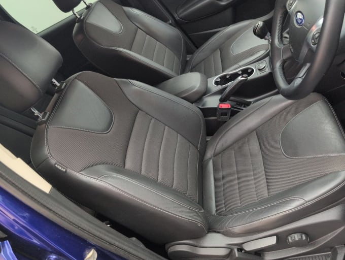 2025 Ford Kuga