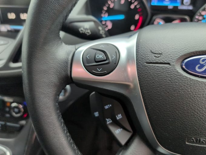 2025 Ford Kuga