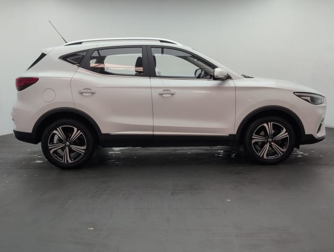 2025 Mg Mg Zs