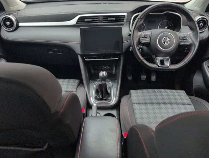 2025 Mg Mg Zs