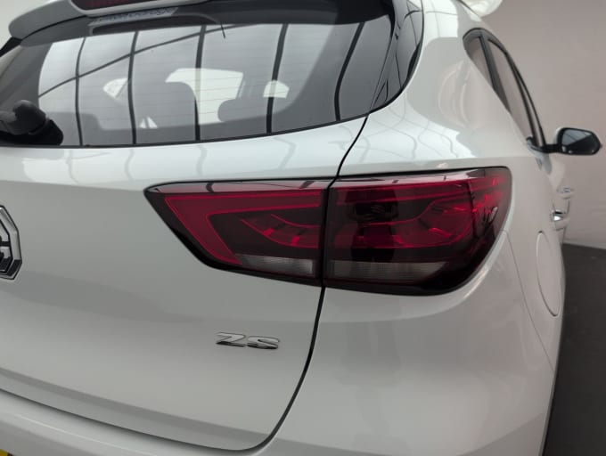 2025 Mg Mg Zs