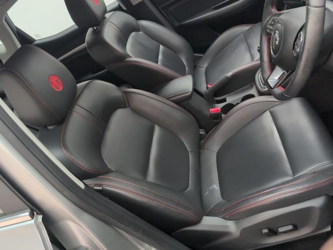 2025 Mg Mg Zs