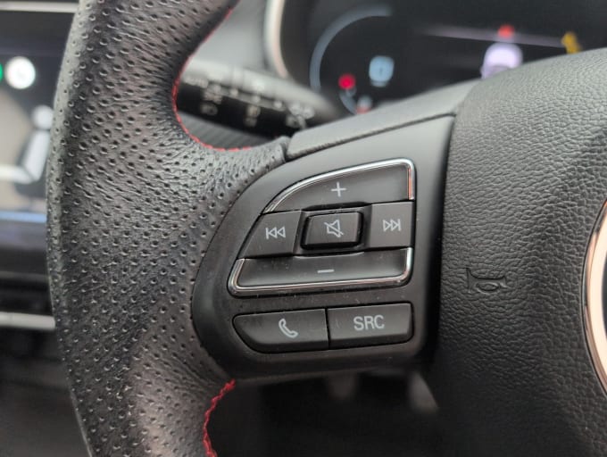2025 Mg Mg Zs