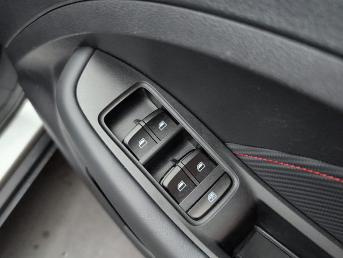 2025 Mg Mg Zs