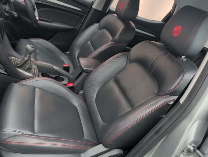 2025 Mg Mg Zs