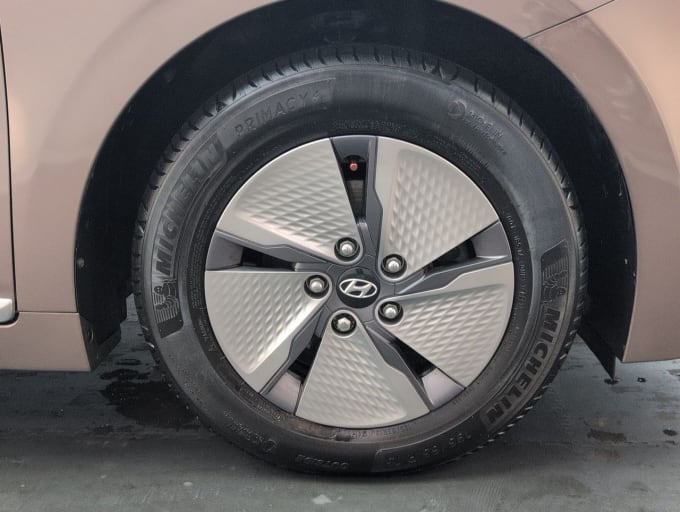 2025 Hyundai Ioniq